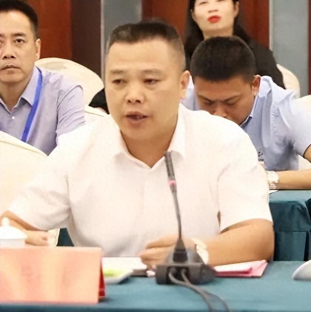 140位企业家共交流 | 福建省百强民营企业走进龙岩交流座谈会在龙岩召开-8.jpg