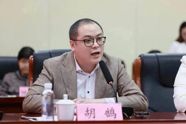 “新时代闽商精神”大家谈 | 胡鹄：敢拼会赢、崇实尚义，努力实现企业的转型升级-1.jpg