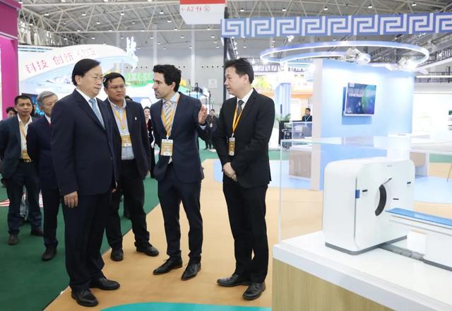 2024年世界大健康博览会在汉开幕王忠林讲话并宣布开幕