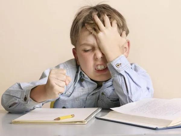 警惕现代教育模式正在把“正向”的教育推向“反人性”的负面