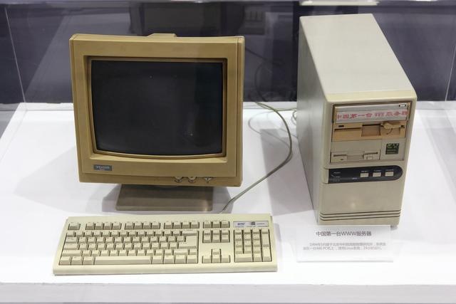 锐评｜三十而立，中国互联网如何继续逐浪未来