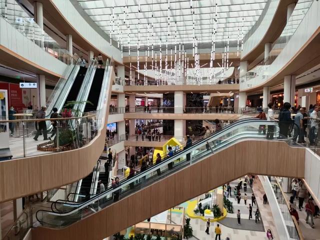 两大“王炸”项目亮相：西安荟聚、北京超级合生汇