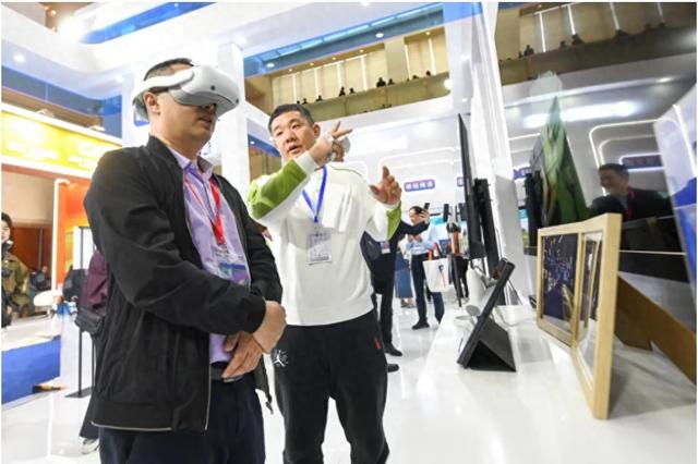 中国互联网“三十而立”