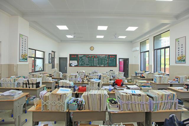 【专访】学者谢爱磊：人们不是对教育悲观，而是对文凭价值下降担忧