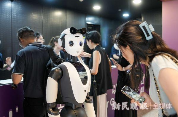 2024世界人工智能大会｜具身智能+人形机器人，通用人工智能未来已来