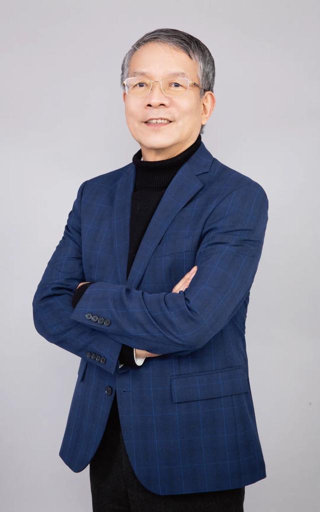 吴汉明院士：发展新质生产力，教育体系的升级革新是重中之重 | 发展新质生产力，教育何为？