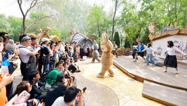 离海外再造一个泡泡玛特还有多远？