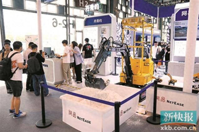 2024世界人工智能大会：从今天起，AI“脱虚向实”