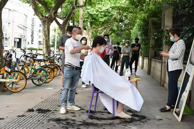 人工智能将会颠覆6亿人的饭碗，你给自己留后路了吗？