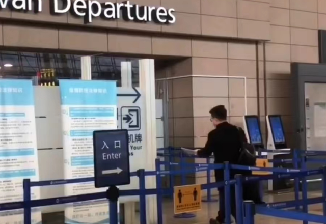 我90后大学生，曾经互联网创业负债几十万，如今做外贸日赚300元