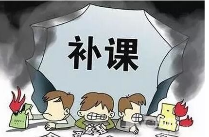家长怒斥：中国式教育就是补课！教育到底怎么了？孩子们顶不住了