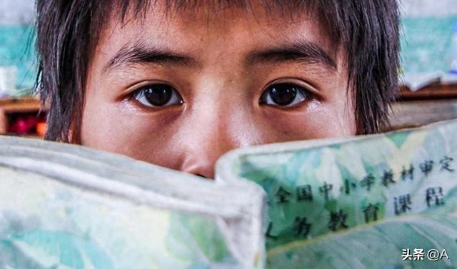 十二年义务教育真要来了？教育免费大升级，孩子教育从此无忧？