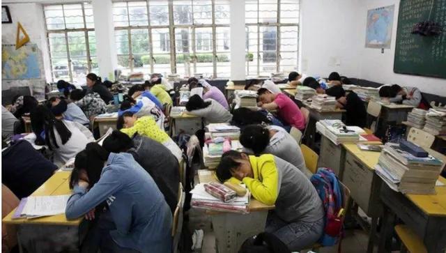 学生的绝望，教育的极致内卷，已经到了变态的地步