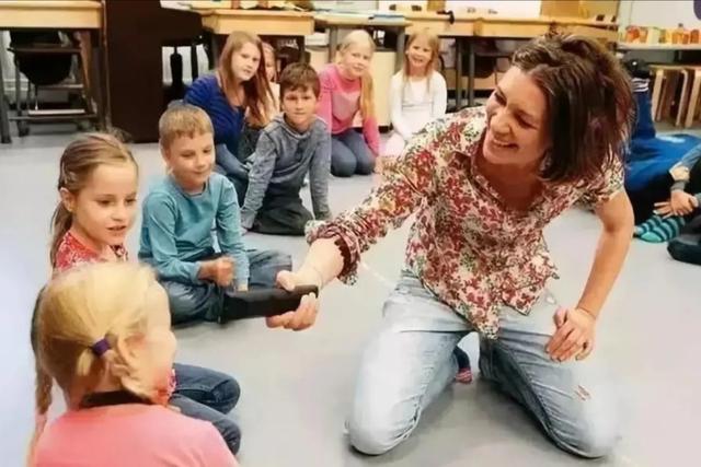 中国式宠溺VS芬兰式独立，哪种教育方式更好？芬兰妈妈给出答案