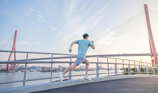 时评：聚焦“新发展” 护航全民“大健康”